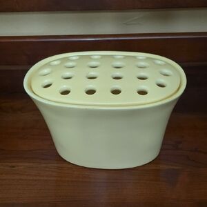 *RETIRED* Southern Living Ceramic Flower Frog Top Vase